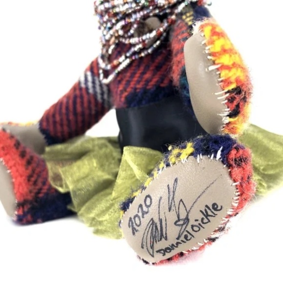 “Persephone” - Wool tartan heirloom teddy bear - Picture 4 of 8